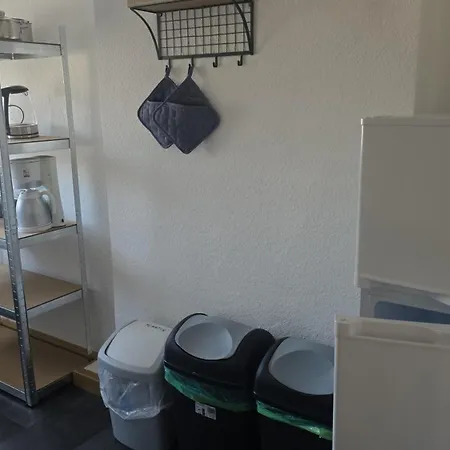 Schoene Vollausgestattete Monteurs- Gaestewohnung Naehe Raffinerie Leuna Und Geiseltalsee Fuer 2 Personen 0308 * Braunsbedra