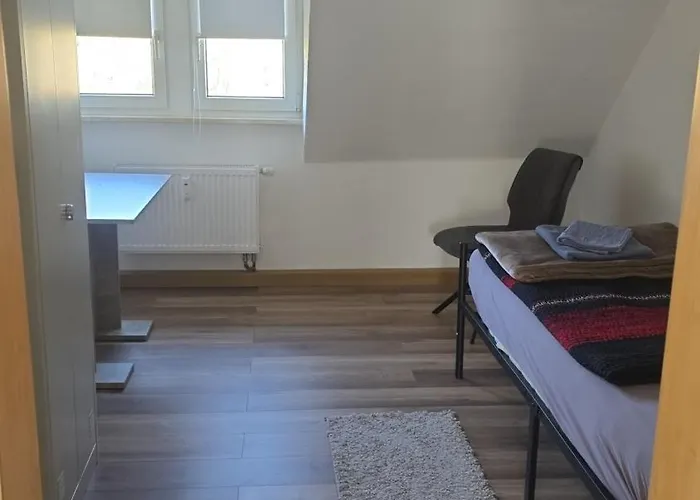 Schoene Vollausgestattete Monteurs- Gaestewohnung Naehe Raffinerie Leuna Und Geiseltalsee 0308 Braunsbedra